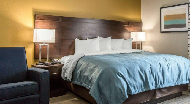 Двухместный люкс MainStay Suites Midland