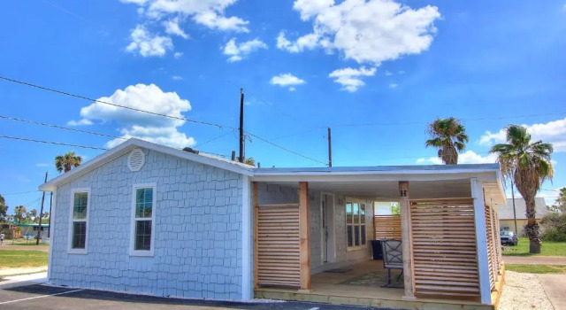 Hurricane Harbour Ss523h Cottage