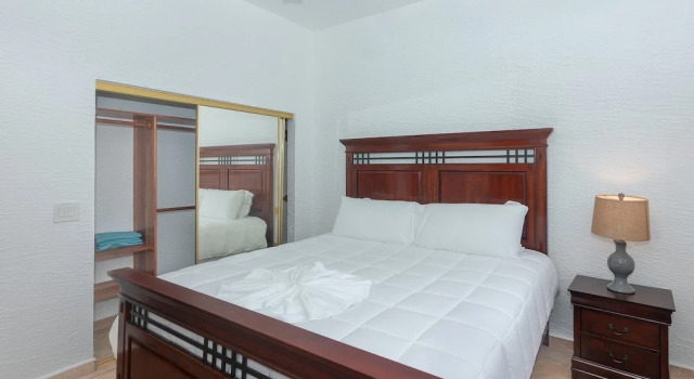 Pineapple Villa 442 condo, 预订 别墅 罗阿坦 露丹
