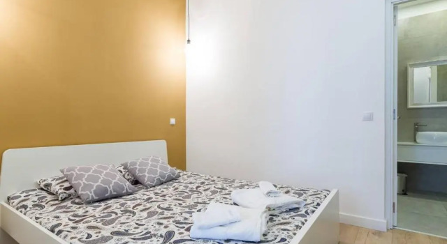 Marvelous Apartment of 3 Bedrooms near La Latina by Batuecas, Забронировать Апартаменты/квартира Латина Мадрид, рядом с Дом-музей Лопе де Вега