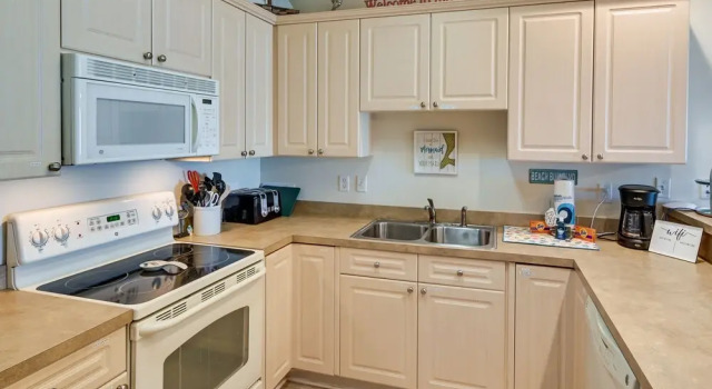 Pool Access & Balcony: Modern Myrtle Beach Condo