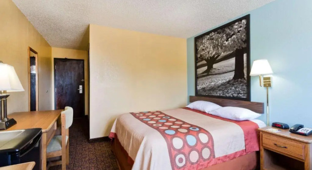 Номер Standard Super 8 by Wyndham Lexington Park/California Area