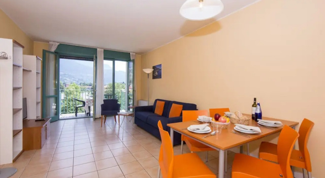 Modern Furnished Apartment With air Conditioning, Book Apartment Hotels in Porlezza with Parking, Parking