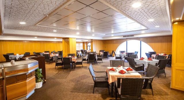 Hamdan Plaza, Rezerwuj Hotel Hotele w Salala z parkingiem, Parking