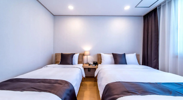 Zamong Hotel, Забронировать Отель Hallim Чеджу, рядом с Стадион Халлима