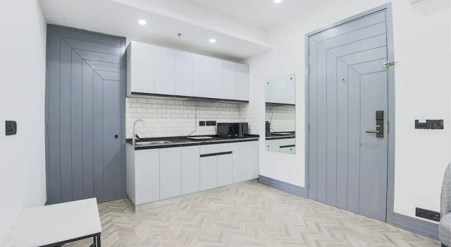 Номер Luxury BedChambers Luxury Apartment Near Golf course Road