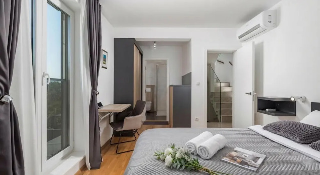 Modern Holiday House Jadranka With Pool, Varaa Hotelli Hotellit Kvarner Islands uima-altaalla, Uima-allas