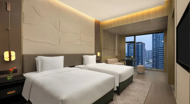 Четырёхместный номер Standard Crowne Plaza Putian by IHG