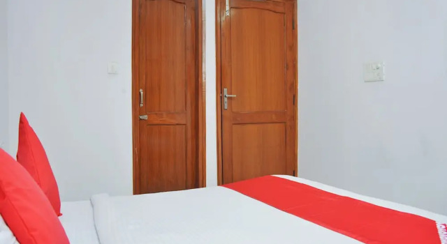 Oyo 23465 Sky Residency