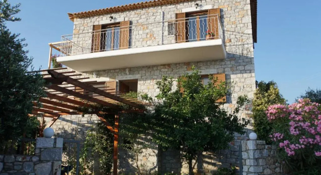 Коттедж Villa Majlinda