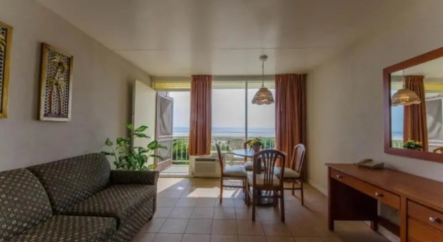 Люкс Deluxe Waikiki Oceanfront Resort