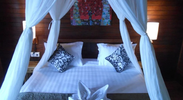D'Muncuk Huts Lembongan