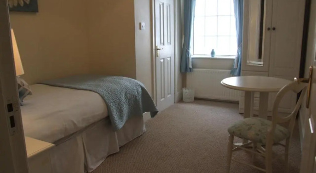 Oaklodge B&B, Rezerwuj Bed and Breakfast Portumna 