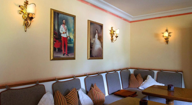 Hotel Burgfrieden, Забронировать Отель Отели Гайс с завтраком, Завтраки