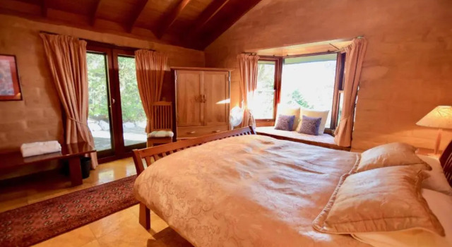 Вилла Deluxe Amaroo Mountaintop Villa