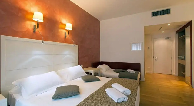 Номер Superior Floris Hotel