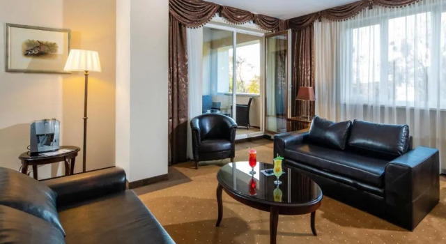 Полулюкс La Contessa Castle Hotel
