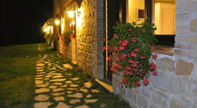 Country House Le Calvie, Rezervovat Hotel Camerino 