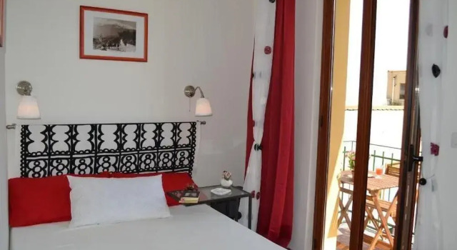 Tauromenion Guest House, Забронировать Отель «постель и завтрак» Отели Таормина 3 звезды, рядом с Ancient Theatre of Taormina, 3*