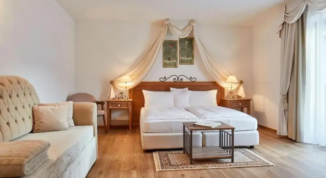 Номер Standard Hotel Table