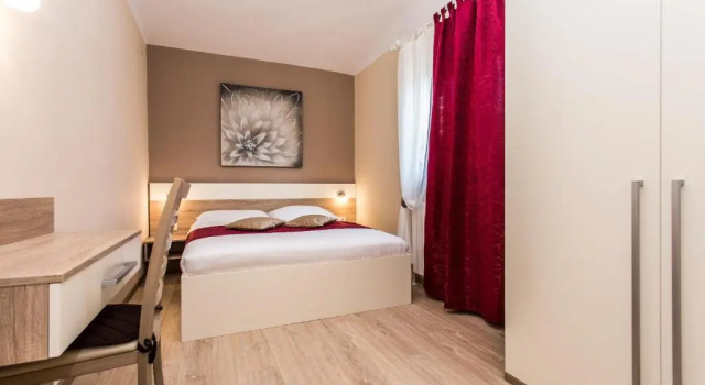 Apartments Polonijo, Prenota Appartamento Hotel a Isole Quarnerine con parcheggio, Parcheggio