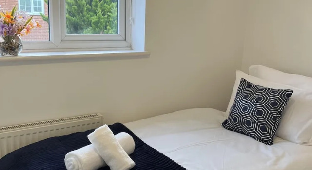 Hive Stays, Sleeps 3, Free Parking, Wifi, Smart Tv, Забронировать Отель Отели Англии 3 звезды, 3*