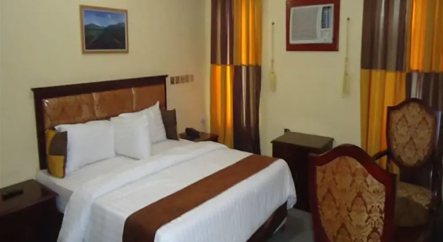 Номер Deluxe Pearl Hilton Int'l Hotel Limited