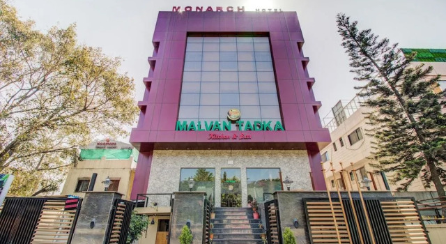 Fabhotel Monarch Guestline, Забронировать Отель Отели штата Махараштры 3 звезды, 3*