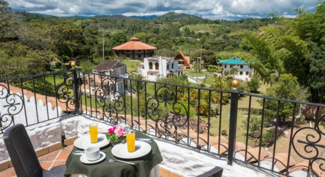 San Agustin Internacional Hotel, Book Hotel 3-stjernede hoteller i Huila, 3*