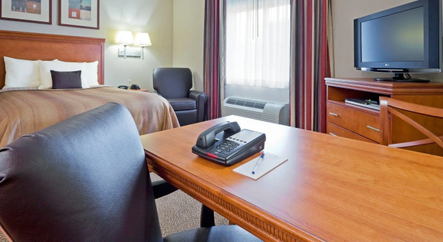 Двухместный люкс c 1 комнатой Candlewood Suites Bordentown-Trenton by IHG