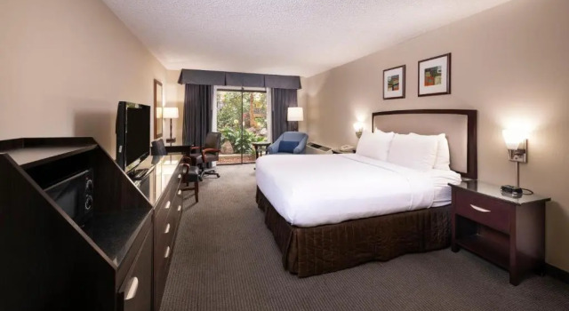 Двухместный номер Standard Courtyard by Marriott Concord Walnut Creek