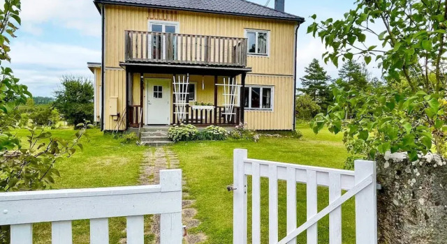 Holiday Home for 8 Guests in Sverige