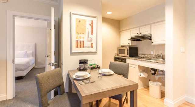 Четырёхместный люкс Homewood Suites by Hilton Palm Beach Gardens