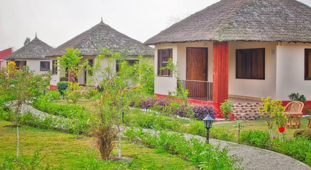 Vanasthali Jungle Resort Jim Corbett, Rezervovat Lázně / Resort Hotely v Uttarakhand s parkováním, Parkování
