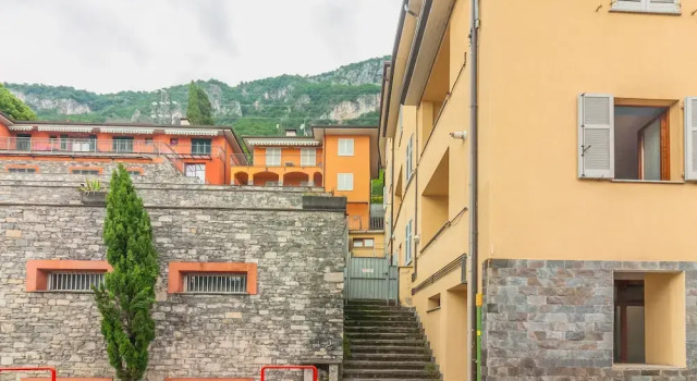 Fontana Penthouse in Fiumelatte, Book Hotel Hotels in Fiumelatte with Parking, Parking