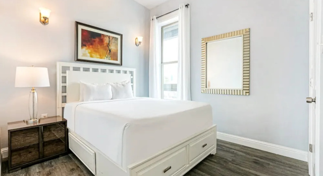 Номер Standard Пентхаус с 5 комнатами с балконом Fully Furnished Condos Near St Charles