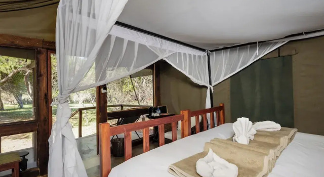 Tienda familiar Elephant Valley Lodge