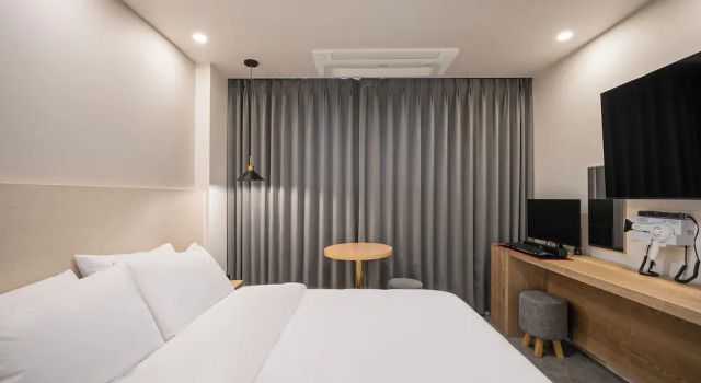 Elegance hotel hwangridan, Забронировать Отель Отели провинции Кёнсан-Пукто с парковкой, Парковка