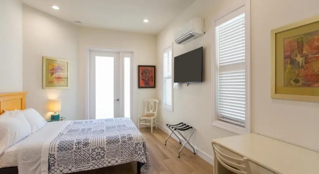Sorrento Cabana in North Naples, Book Hotel Hoteller og overnatningssteder i North Naples, Hotel