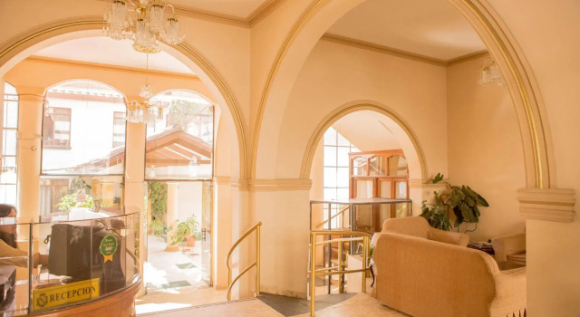 Hostal España, Book Hotel Billige hoteller i Chuquisaca Region