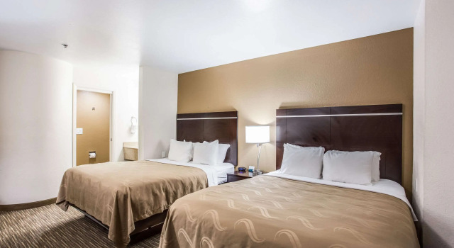 Четырёхместный номер Standard Quality Inn & Suites Meridian - West Boise
