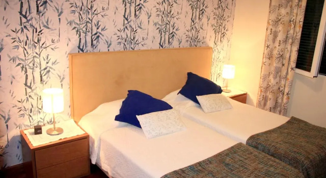 Bungalow with 2 Bedrooms in Sâo Martinho, Funchal, with Wonderful Sea View, Enclosed Garden And Wifi, Rezerwuj Dom wakacyjny Wille w Centro Region, Willa