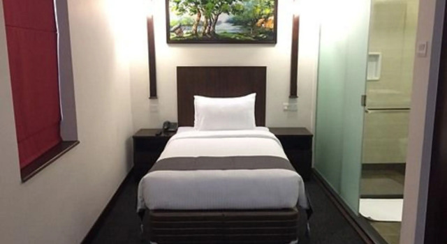 Hotel Nippon Colombo, Забронировать Отель Отели Западной провинции 3 звезды, 3*