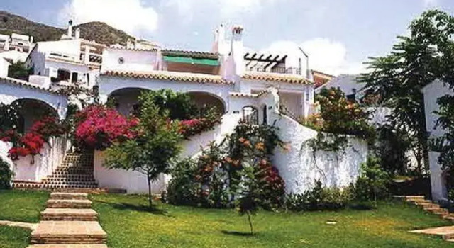 El Capistrano Villages, Varaa Hotelli Nerja Axarquía