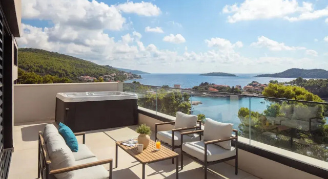 Люкс Superior с балконом и с видом на море Aminess Alfir Hotel