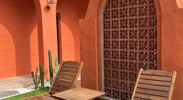 Gala surf hostel (Riyuewan Branch), Book Hostel / Vandrerhjem Hostels i Wanning, Hostel / Vandrerhjem