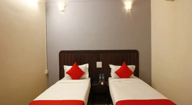 Hotel Regal By OYO Rooms, Rezerwuj Hotel Secunderabad 
