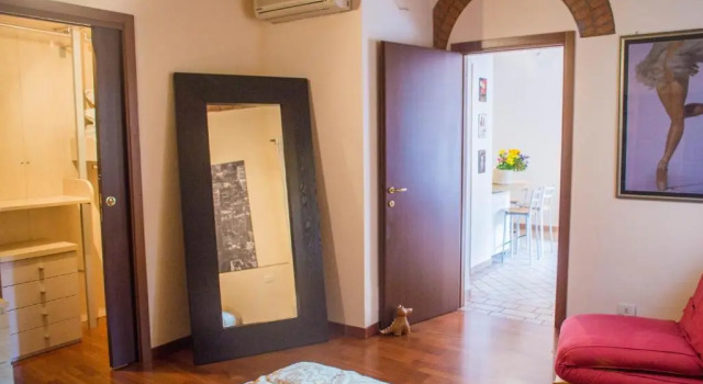 Ancient Roman Apartment, Book Apartment Porta Romana Milan