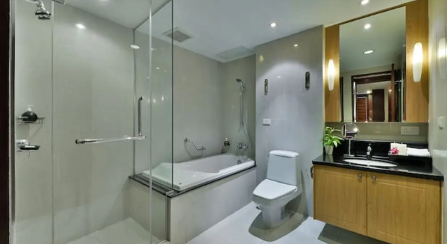 Трёхместный номер Executive c 1 комнатой с балконом Centre Point Sukhumvit Thong-Lo