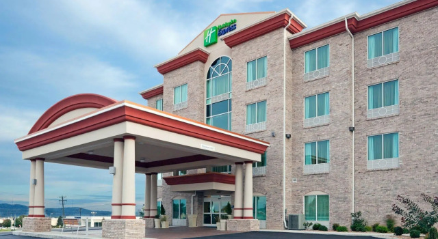 Holiday Inn Express & Suites Somerset Central by IHG, Book Hotel Hoteller i Somerset med pool, Swimmingpool